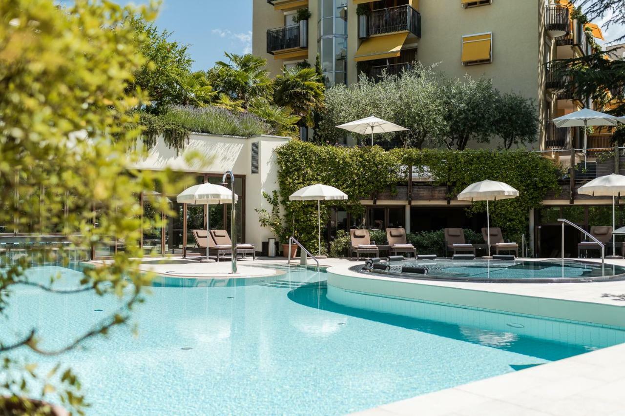 Mignon Park &